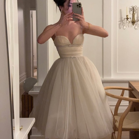 House of CB Dresses & Skirts - House of CB Cream Strapless Tulle Dress